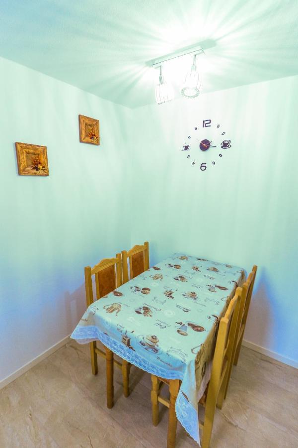 Nikas Apartment Сибиу Экстерьер фото