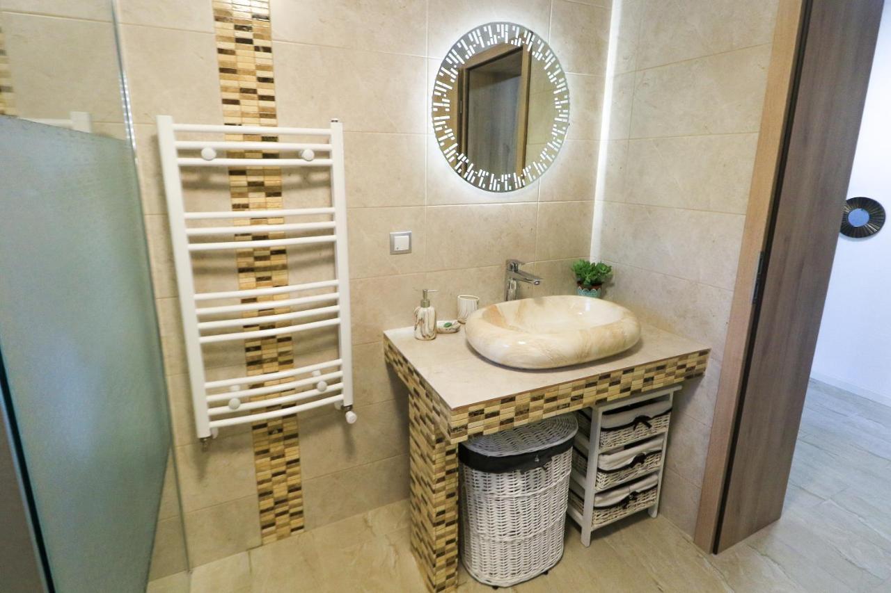 Nikas Apartment Сибиу Экстерьер фото