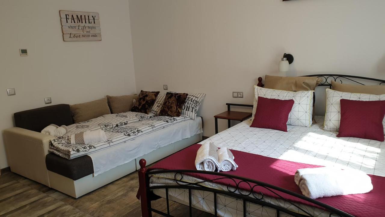 Nikas Apartment Сибиу Экстерьер фото
